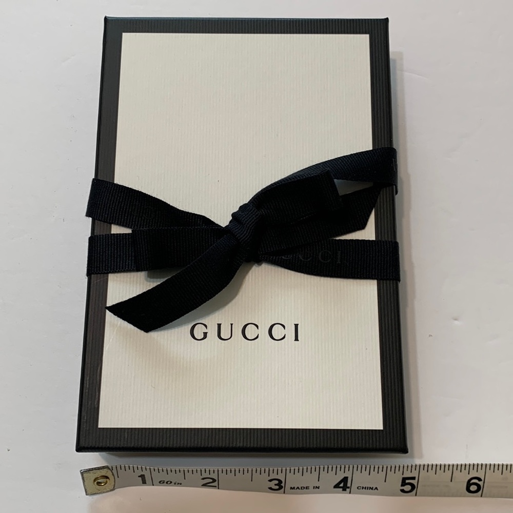 Gucci EMPTY Gift Box & Gucci Ribbon • Authentic - Picture 7 of 9